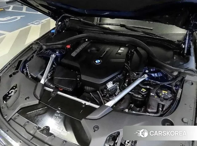 BMW 5 Series (G30) id 3477071 из Кореи 10