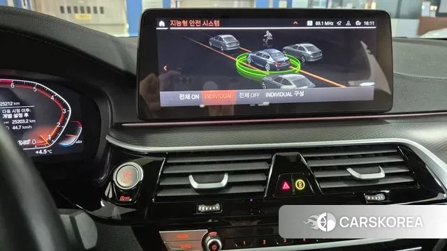 BMW 5 Series (G30) id 3534135 из Кореи 10