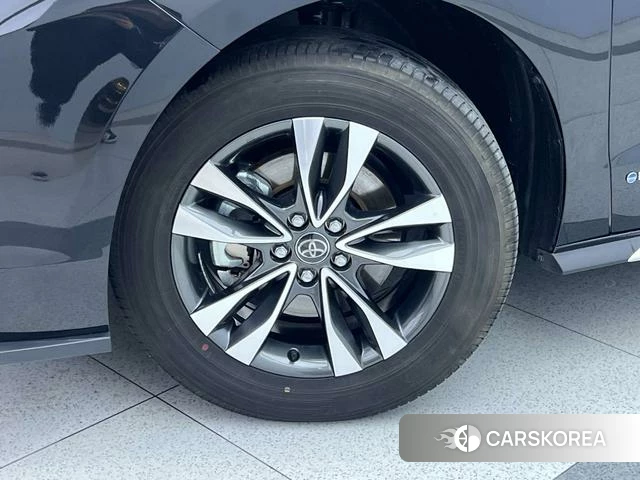 Toyota Grevia id 4254137 из Китая 10