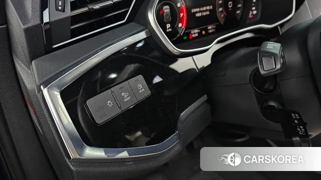 Audi Q3 (F3) id 3031464 из Кореи 10