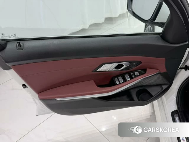 BMW 3 series id 4299827 из Китая 10
