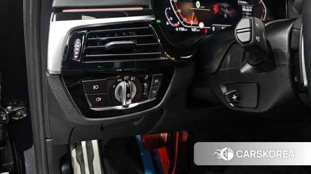 BMW 5 Series (G30) id 4324795 из Кореи 10