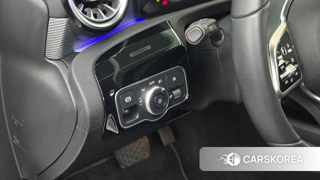 Mercedes-Benz A-Class W177 id 4894146 из Кореи 10