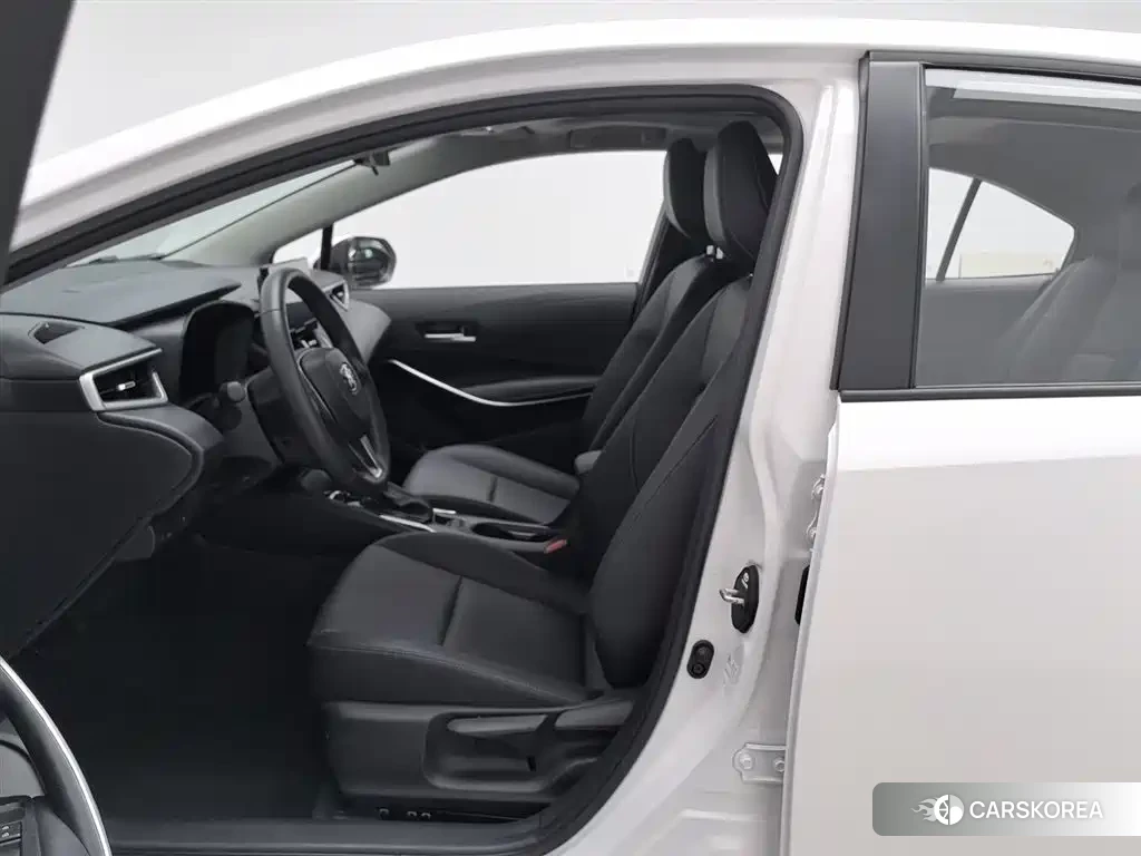 Toyota Corolla id 4545787 из Китая 10