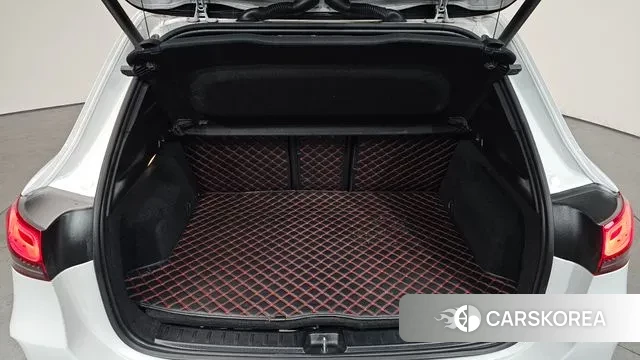 Mercedes-Benz GLA - Class H247 id 3680443 из Кореи 10