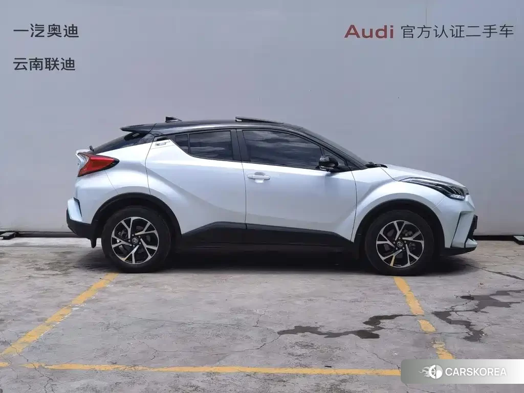 Toyota C-HR id 4654490 из Китая 10
