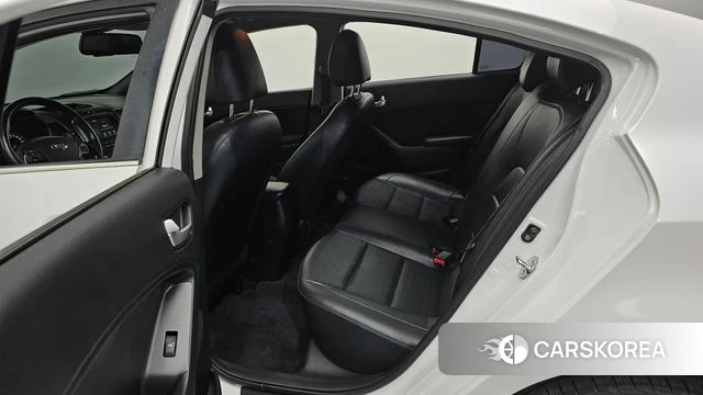 Kia The New K3 id 3955946 из Кореи 10