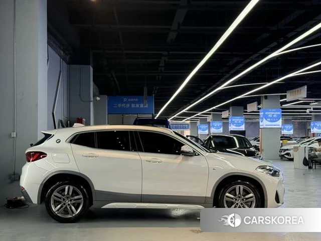 BMW X2 id 4359667 из Китая 10