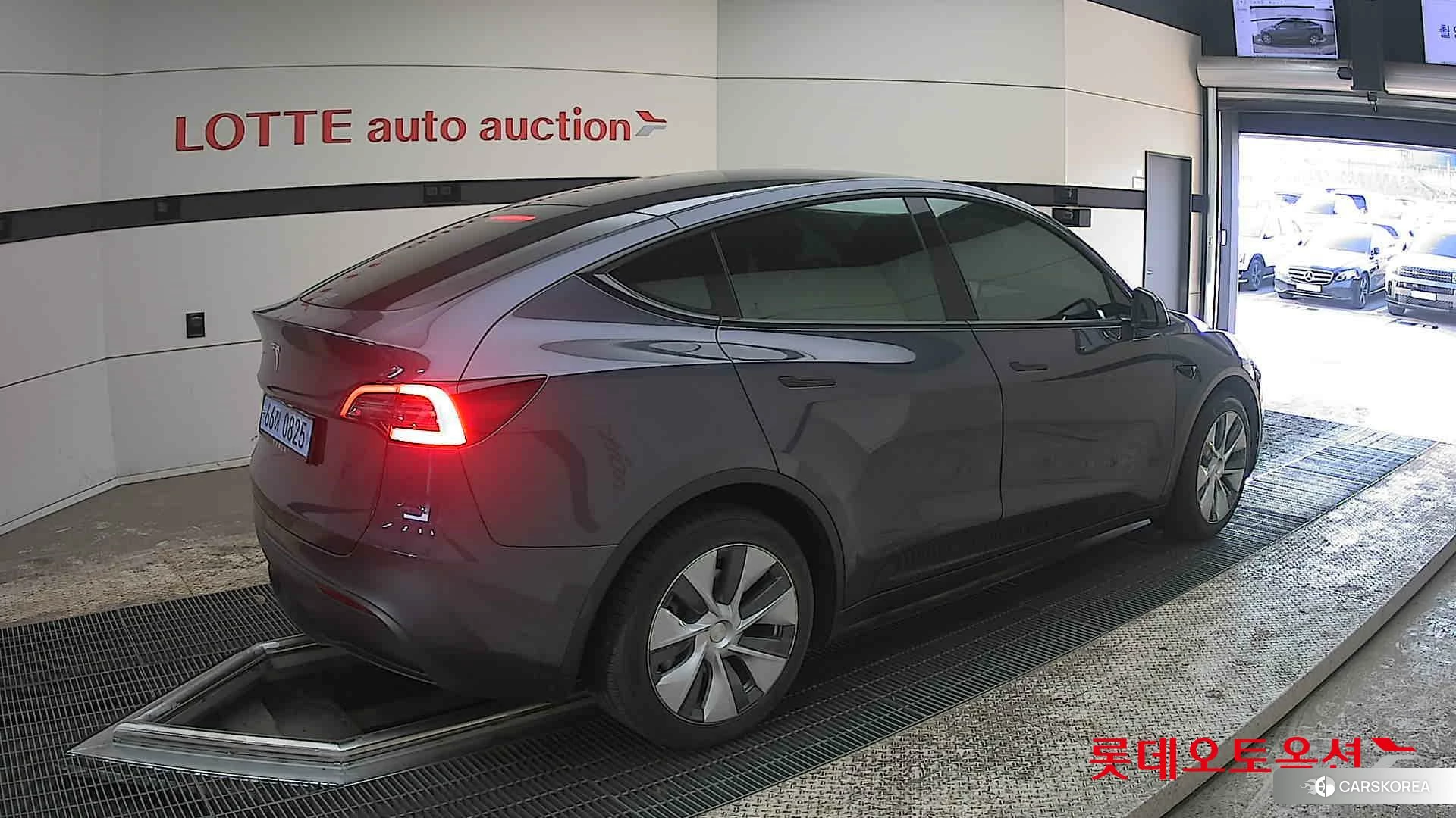 Tesla Model Y RWD id 3882118 из Кореи 10