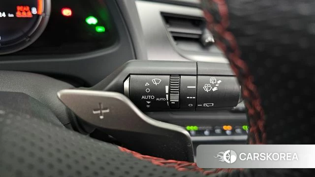 Lexus UX250h id 3923576 из Кореи 10