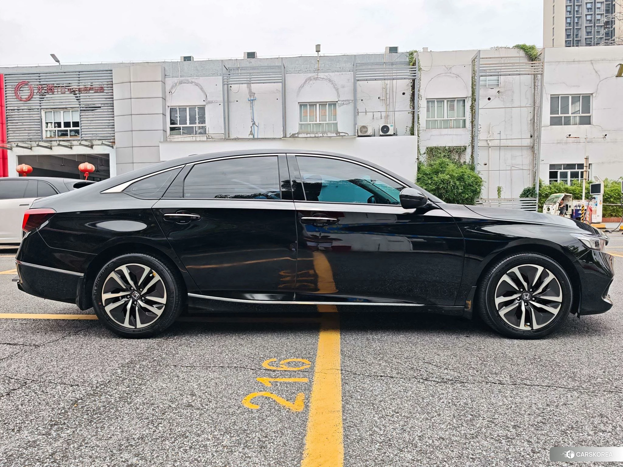 Honda Accord id 4512882 из Китая 10