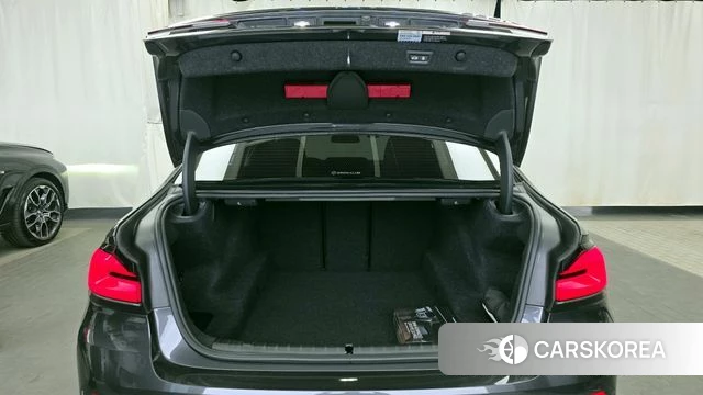 BMW 5 Series (G30) id 4355081 из Кореи 10