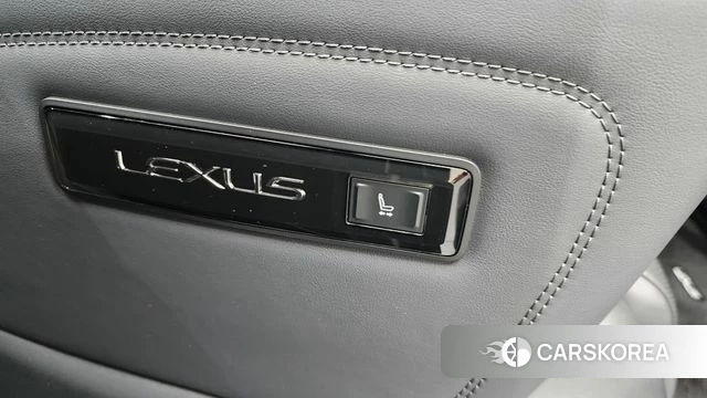 Lexus LM Second Generation id 4194175 из Кореи 10