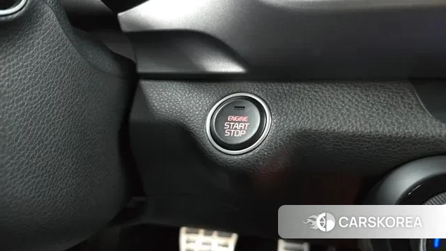 Kia Stonic id 3407796 из Кореи 10