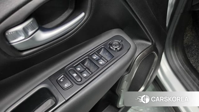 Jeep Renegade id 4755223 из Кореи 10