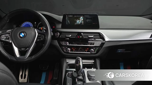 BMW 5 Series (G30) id 3894325 из Кореи 10