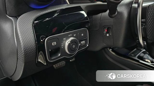 Mercedes-Benz A-Class W177 id 4681488 из Кореи 10