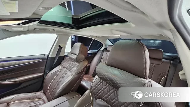 BMW 5 Series (G30) id 3283346 из Кореи 10