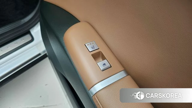 Hyundai Grandeur Hybrid (GN7) id 4322132 из Кореи 10