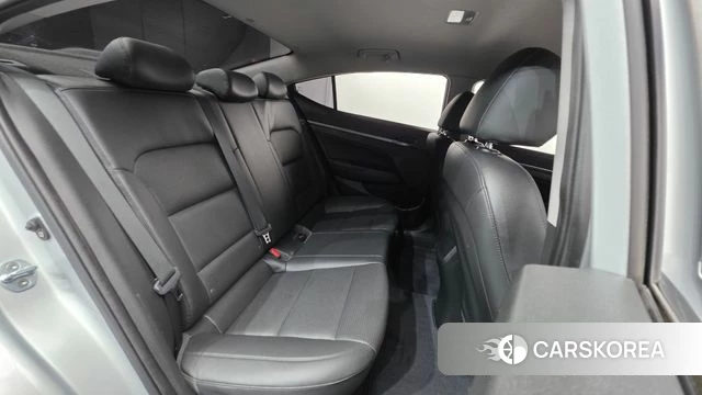 Hyundai Avante AD id 4491143 из Кореи 10