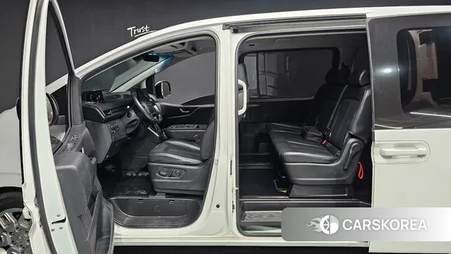 Hyundai Staria id 3305898 из Кореи 10