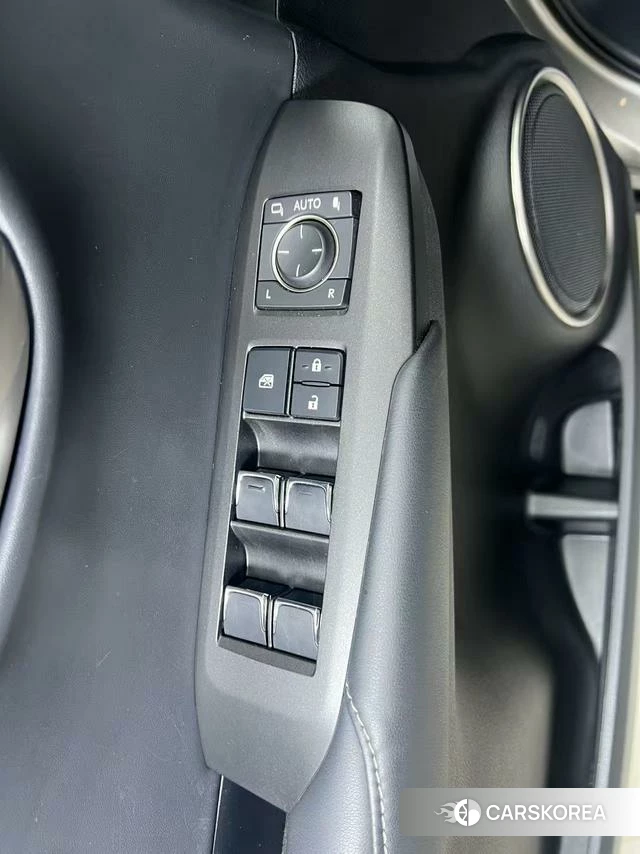 Lexus NX id 4263383 из Китая 10
