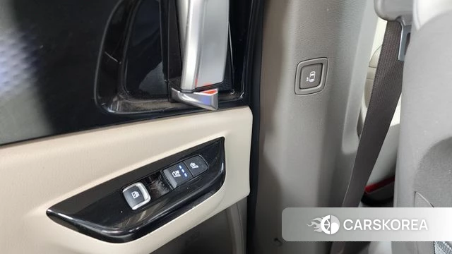 Kia Carnival 4th generation id 4444938 из Кореи 10
