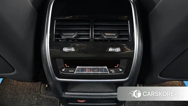 BMW XM (G09) id 2900280 из Кореи 10