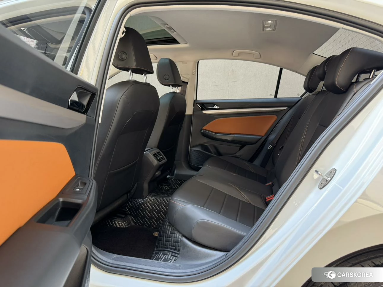 Volkswagen Bora id 4513815 из Китая 10
