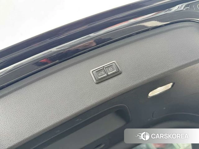 Audi Q5L id 4240112 из Китая 10