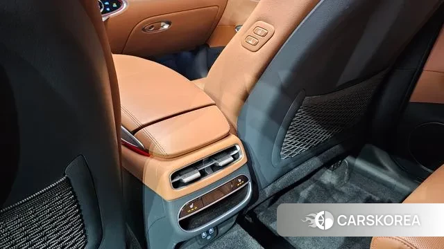 Genesis GV70 id 3517954 из Кореи 10