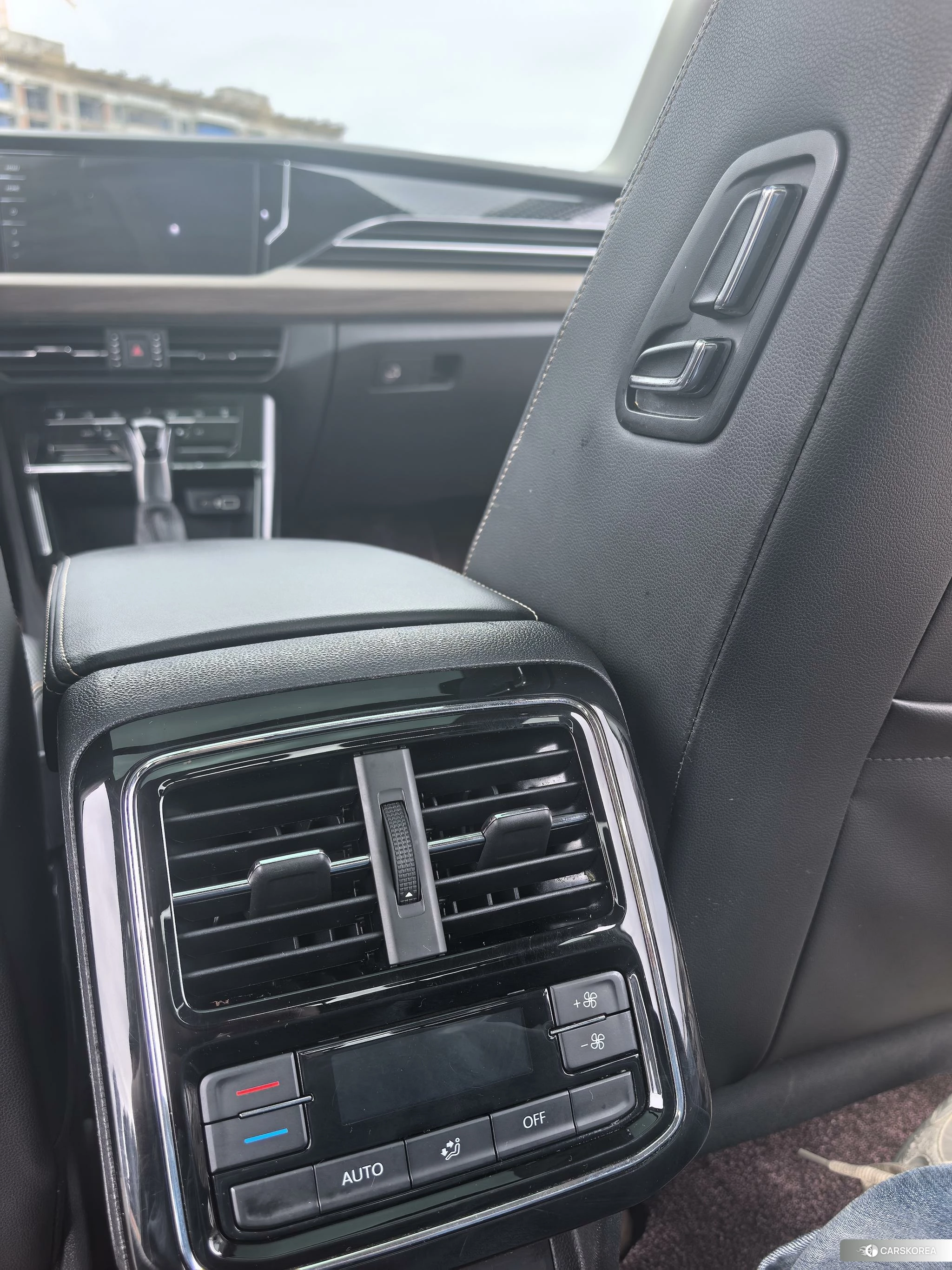 Volkswagen Passat id 4419075 из Китая 10
