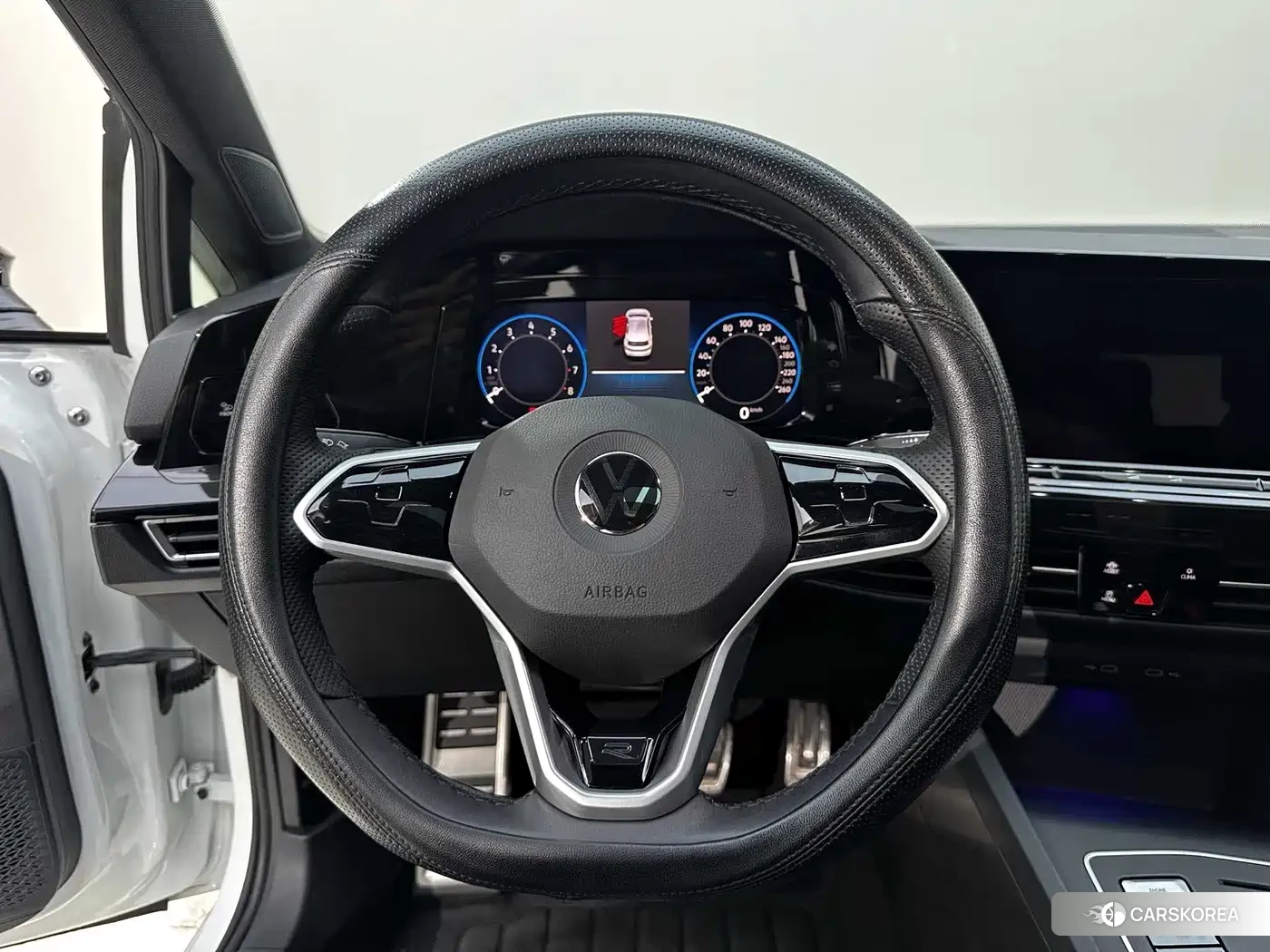 Volkswagen Golf id 4649350 из Китая 10