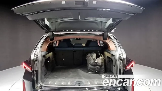 BMW XM (G09) id 2948958 из Кореи 10