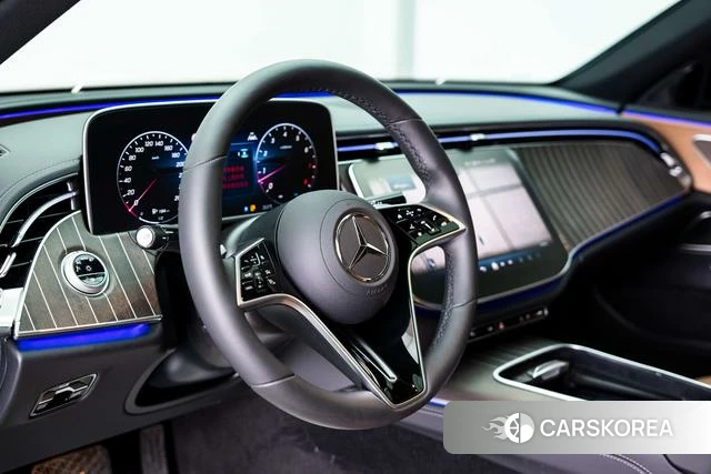 Mercedes-Benz E-class id 4260738 из Китая 10