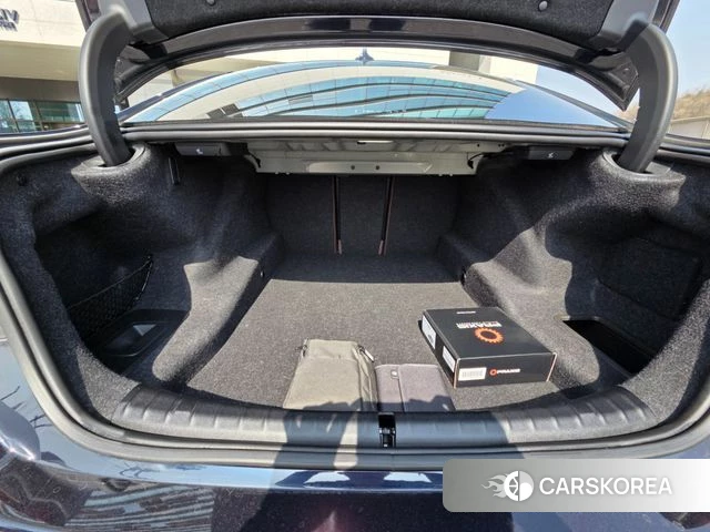 BMW 5 Series (G30) id 3841965 из Кореи 10