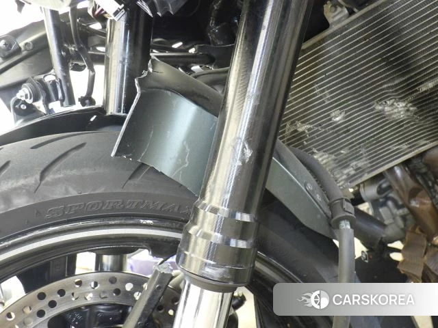 Kawasaki ZX-4R SE id 4191943 из Японии 10