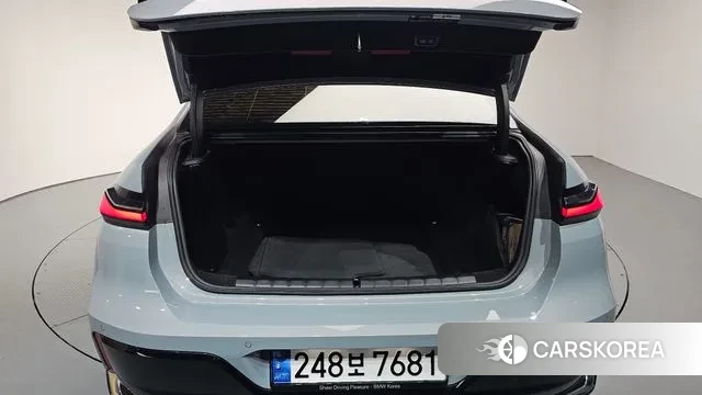 BMW 7 Series (G70) id 3267695 из Кореи 10