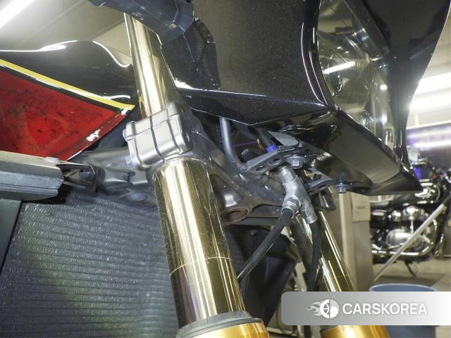 Kawasaki ZRX 1200 id 4192022 из Японии 10