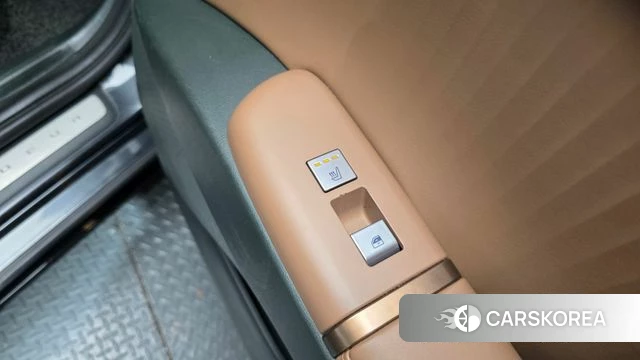 Hyundai Grandeur (GN7) id 4230821 из Кореи 10