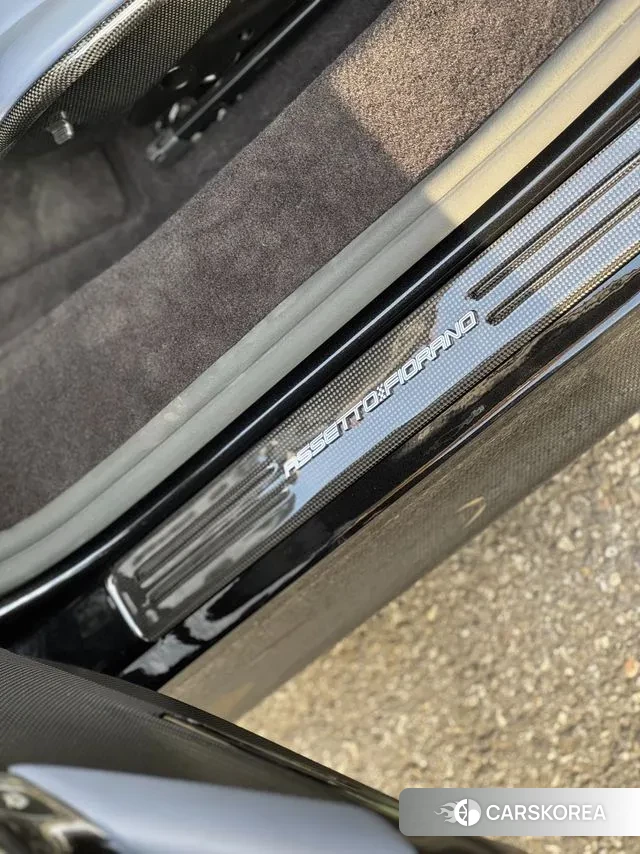 Ferrari SF90 Stradale id 3478549 из Кореи 10