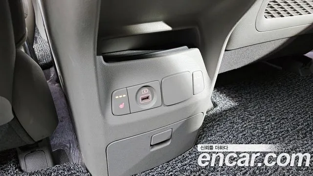 Kia The New Carnival id 2497183 из Кореи 10