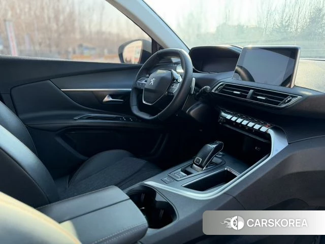 Peugeot 5008 id 3863691 из Китая 10