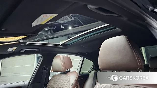 BMW 5 Series (G30) id 3687724 из Кореи 10