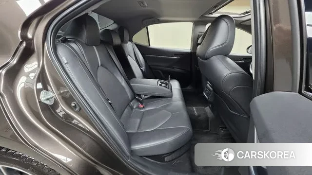 Toyota Camry (XV70) id 3251906 из Кореи 10