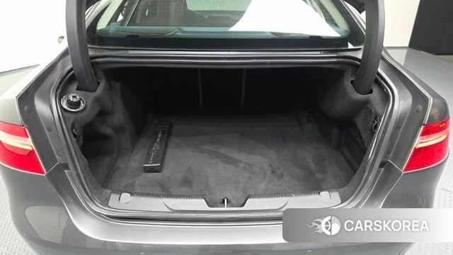 Jaguar XE id 4410792 из Кореи 10