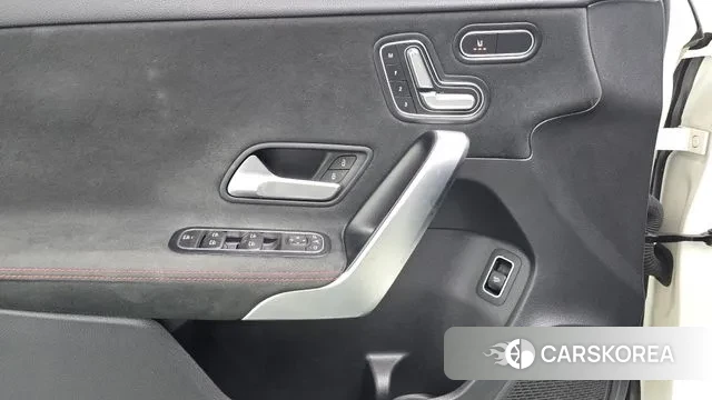 Mercedes-Benz A-Class W177 id 3573542 из Кореи 10