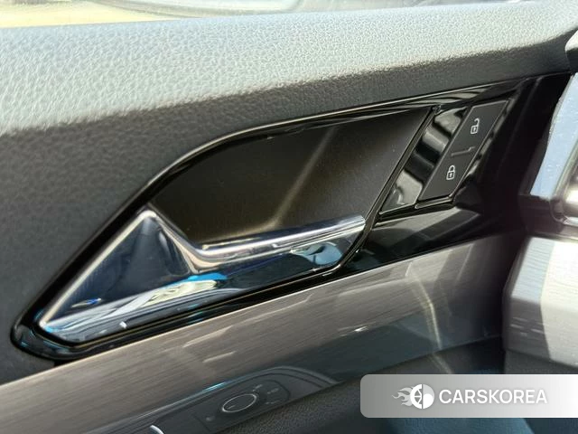 Volkswagen Bora id 4271533 из Китая 10