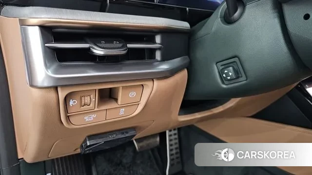 Hyundai Grandeur (GN7) id 3353426 из Кореи 10