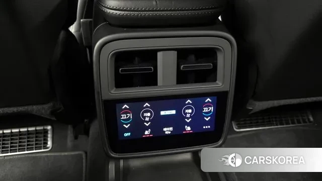 Porsche Taycan id 3674693 из Кореи 10